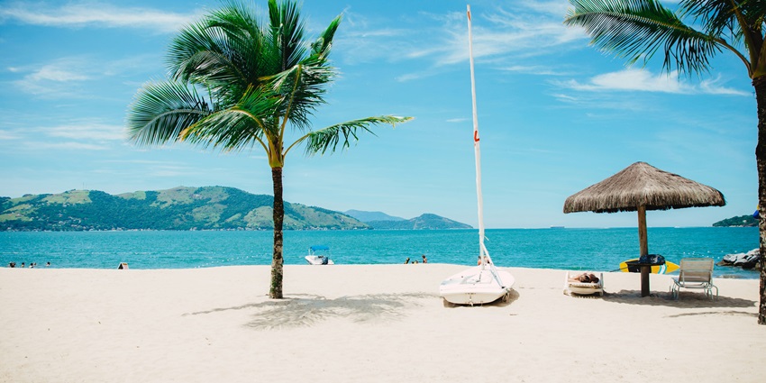Wide sandy shores and pounding waves make this place one of the best beaches in Mangalore.