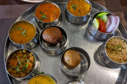 The best foods in Ajmer feature a diverse culinary scene with traditional and modern dishes.