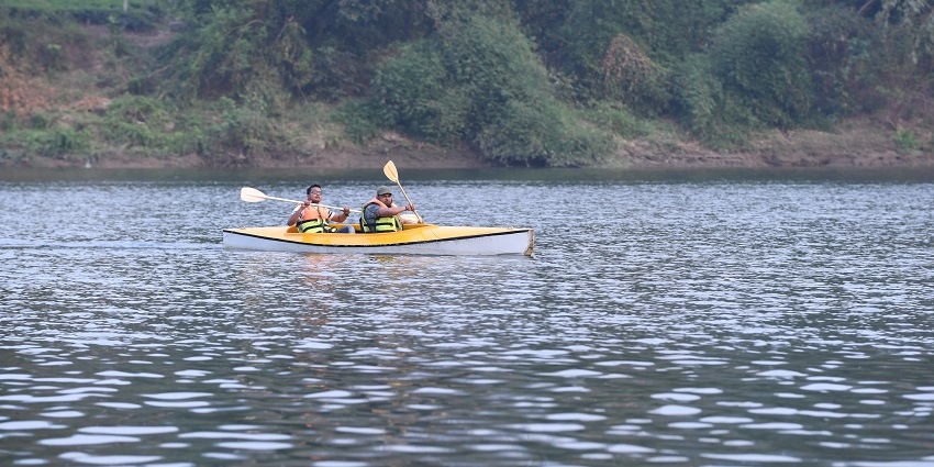 The best time to go kayaking here is in winter season from November to February