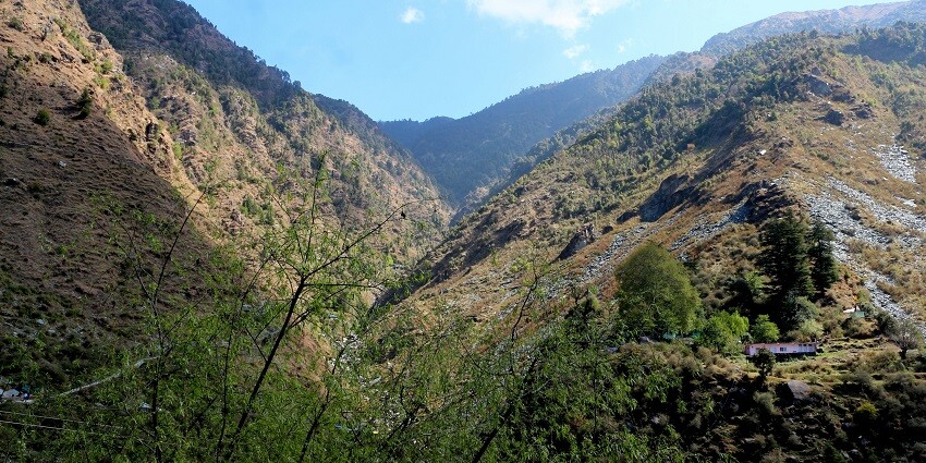 Witness the gorgeous peaks while embarking on Mcleodganj trekking.
