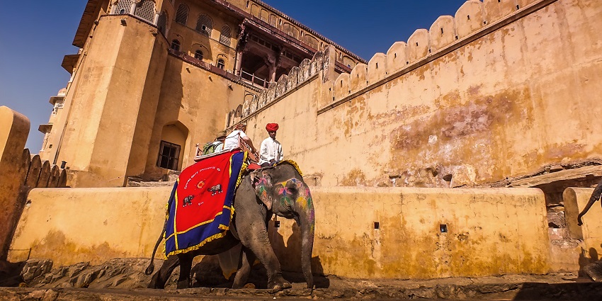 The best time to visit the Amber Fort for an elephant ride is during the winter season