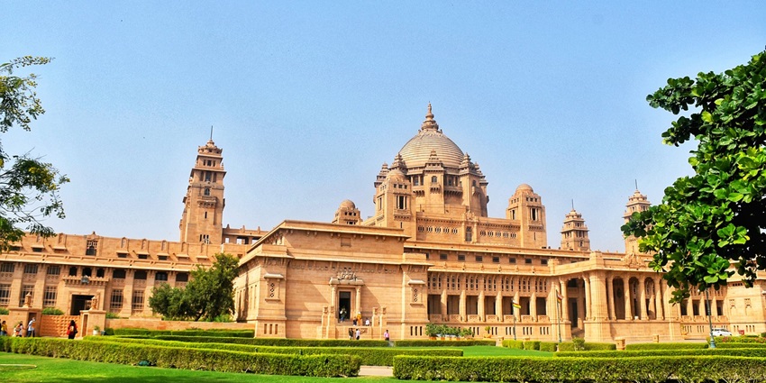 The elegant architecture of Bharatpur Museum, a symbol of Rajasthan’s rich royal heritage.