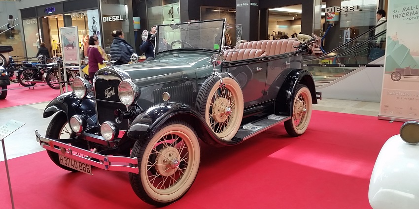 The best time to visit the Auto World Vintage Car Museum is during the winter months