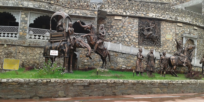 Statue of Maharana Pratap, a prominent Rajput king, depicted in traditional attire