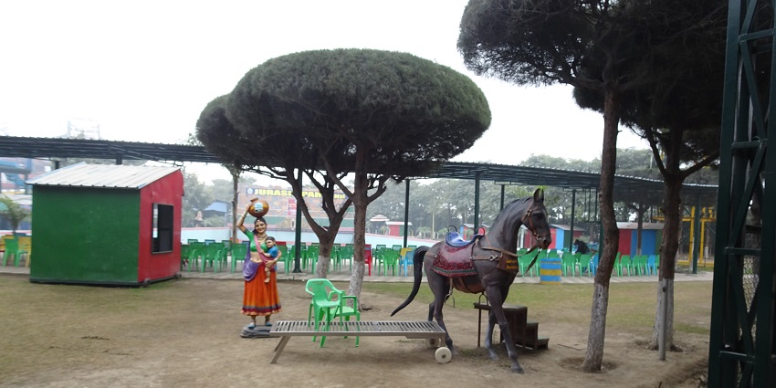 The ideal time to visit the park for maximum fun is during March to June.