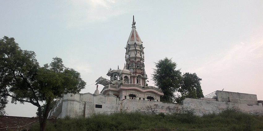 Chandi temple is the ideal place for all pilgrims seeking a peaceful getaway