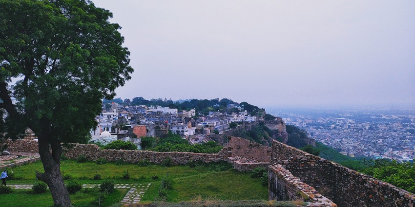 Check the ideal visit to Bijoliya Fort to make the most of your vacation in Rajasthan.