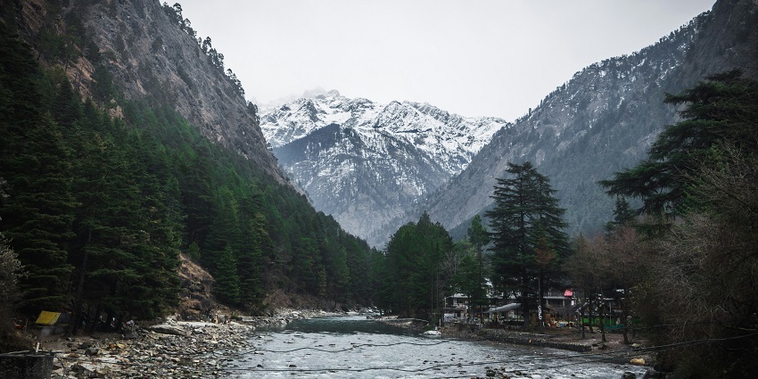 The best time to visit Himachal Pradesh is from May to September when the weather is cool.