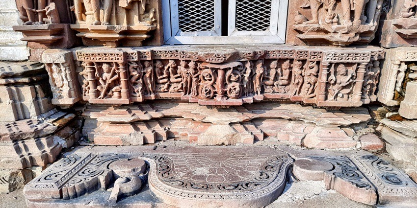 Snap of the the Parvati temple near the Vishwanatha temple in the western group of monuments.