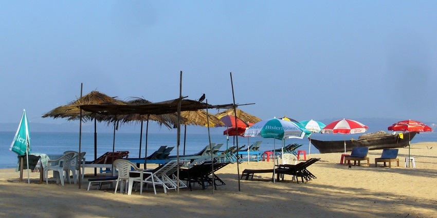Panoramic views of the sea of arabia and the clean golden sandy Betalbatim Beach in Goa