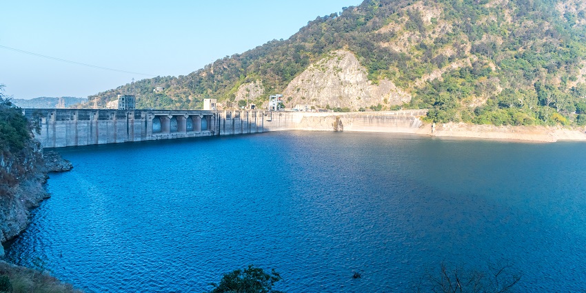 Bhakara Nagal Dam is one of the highest gravity dams in the world and a must visit place.