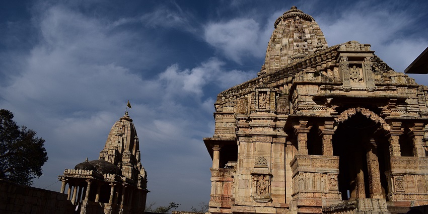 Bhand Deora Temple, dedicated to Shiva is a spiritual attraction near Shahabad Fort.
