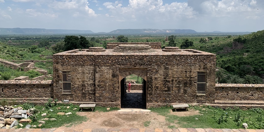 The historic and mysterious Bhangarh Fort, a popular attraction near Bhiwadi, Rajasthan.