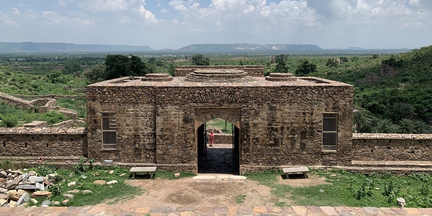 Bhangarh Fort is famous for its haunting legends and historical ruins