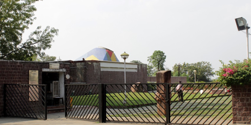 Bharat Bhavan, a modern cultural centre in Bhopal, features a terraced, a famous place near Birla Museum.