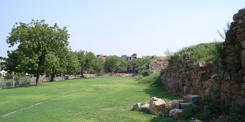 An image of Bharat Darshan Park SDMC, one of the scenic places to visit in Janakpuri