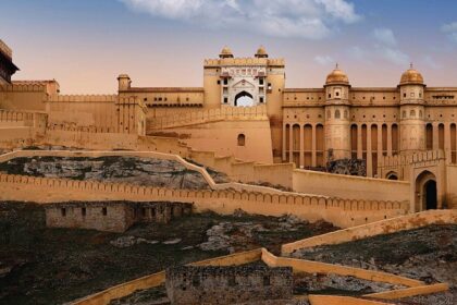 Discover the legacy of the land of Punjab while taking a tour of Bharatgarh fort