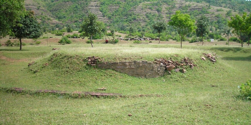 A picture of the Bharhut Stupa, the best place near Mukundpur zoo, an ancient Buddhist monument in India.