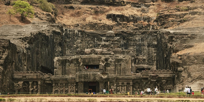 Bhavani Island caves are the most intriguing caves in Vijayawada for everyone to explore.