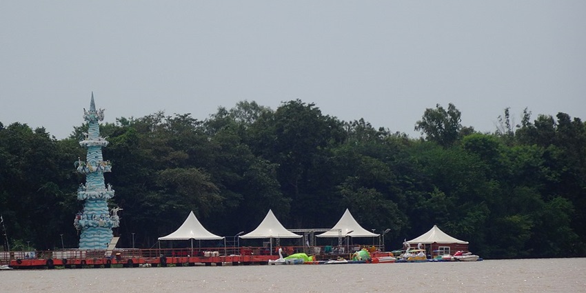 Bhavani Island, located on Krishna River, is a must-visit place near Kalashri Temple.