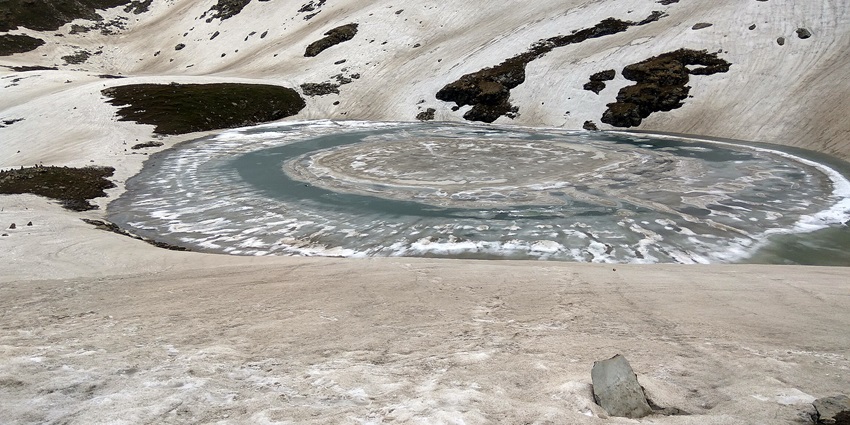 Discover one of the best treks in Manali, the stunning Bhrigu Lake trek