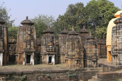 Bhuvaneshwari Temple in Jharkhand is one of the sacred spots here where tourists can head to