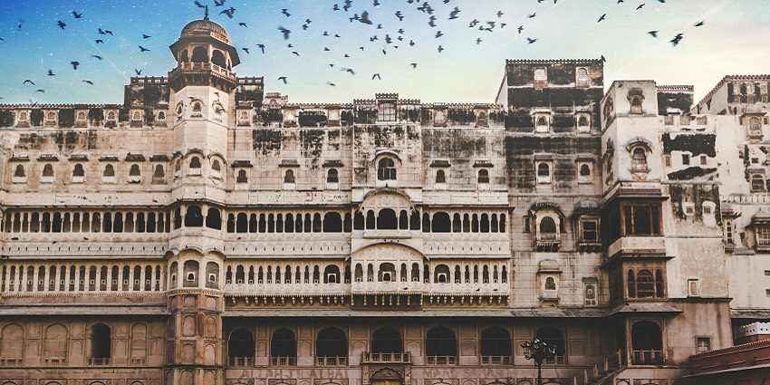 The Junagarh Fort in Bikaner is one of the places to visit in Rajasthan in September.