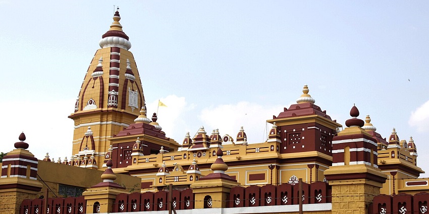 Image of Birla Mandir Bhopal Side view - one of the best places to visit in Bhopal for couples