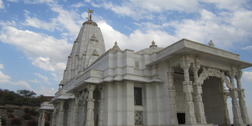 Birla Mandir is one of the best places to explore around Pink City Water Park Jaipur.
