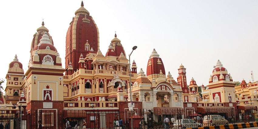 Explore the stunning architecture of Birla Mandir also known as Laxminarayan Temple.