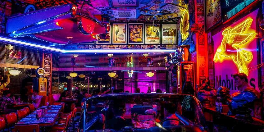 Bobo Club is one of Sukhumvit's top clubs with a variety of DJs and lavish food options