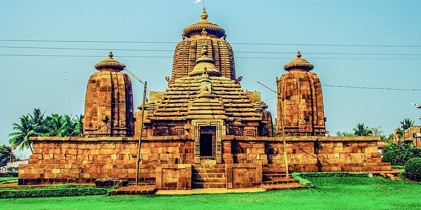 Intricate sculptures and carvings at Brahmeswara Temple portray scenes from mythology.