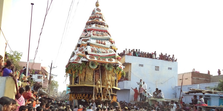 The Brahmotsavam held by the Kanipakam Temple is a major attraction for devotees.