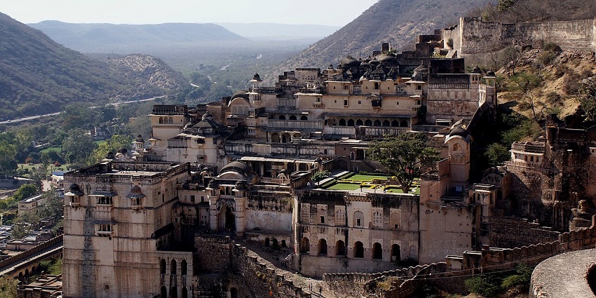 The Garh Palace in Bundi is one of the best places to visit in Rajasthan in September.