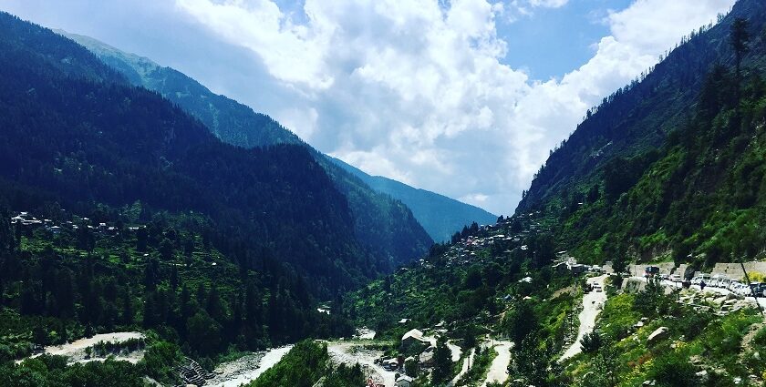 Picturesque hills offering ideal spots for bungee jumping in Himachal Pradesh