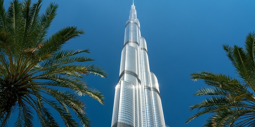 Burj Khalifa, one of the top spots for indoor skydiving Dubai, towers over Dubai's skyline.