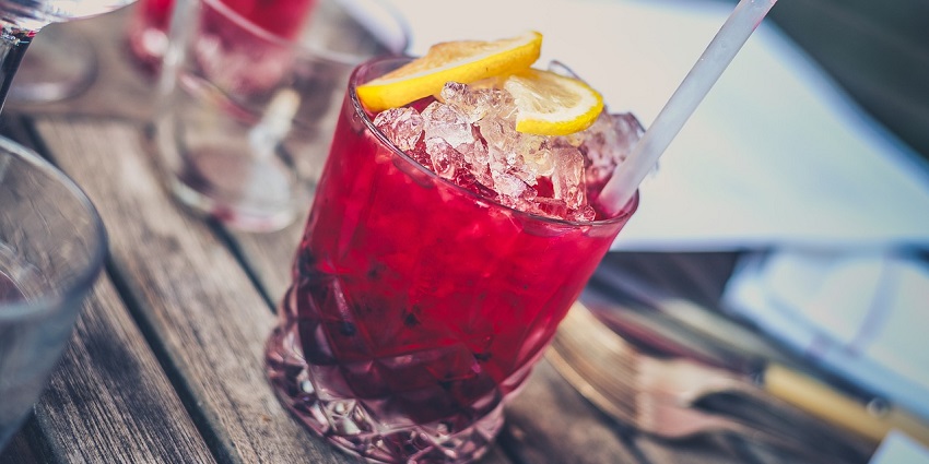 The electrifying atmosphere makes it a great place for nightlife in Goa for couples.