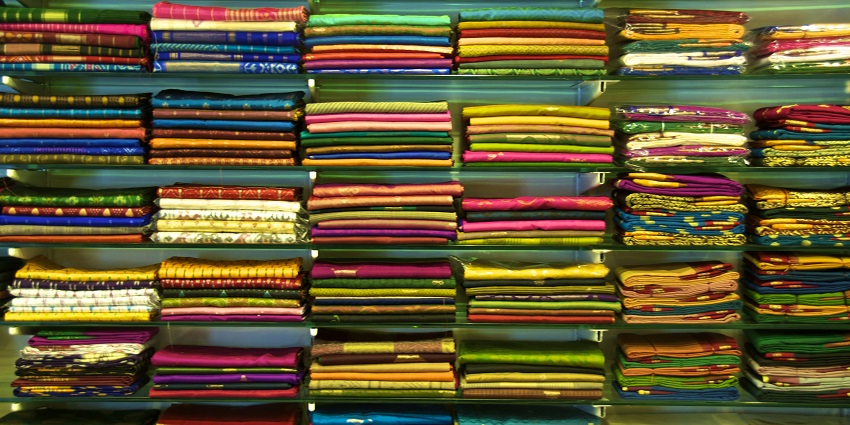 The most popular place for wholesale saree shopping in Jaipur is Calcutta Saree Centre.