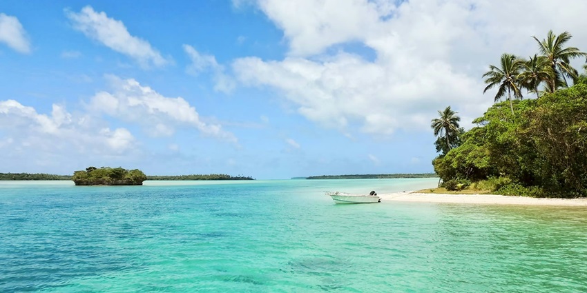A view of the quaint Canacona Island, one of the top places to visit near Palolem Beach.
