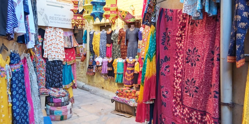 Beautiful image of the marketplace in the north Goa, which is famous for its handicraft