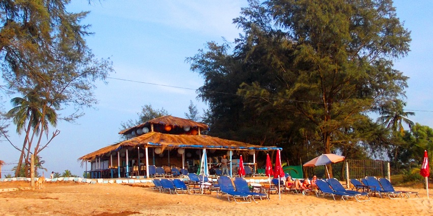 Cavelossim Beach is one of the most beautiful beaches in near the Varca beach in goa