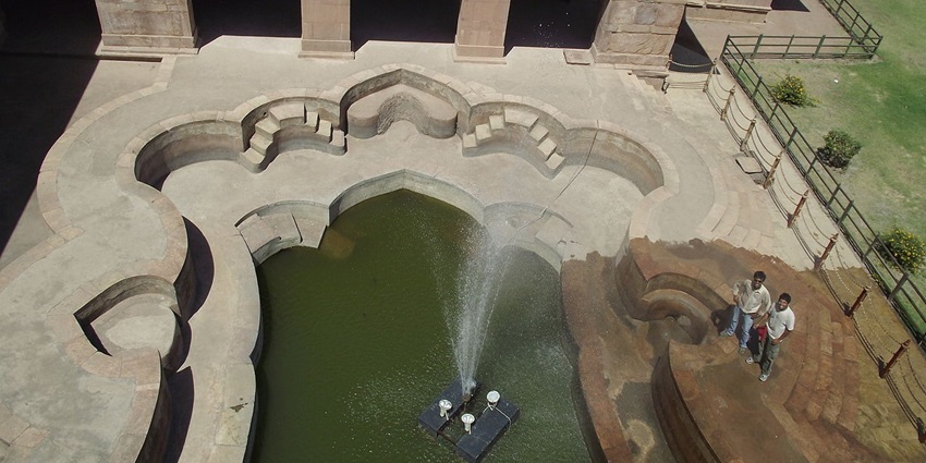 An image showing Champa Baoli in Mandu, one of the best places to visit in Mandu.
