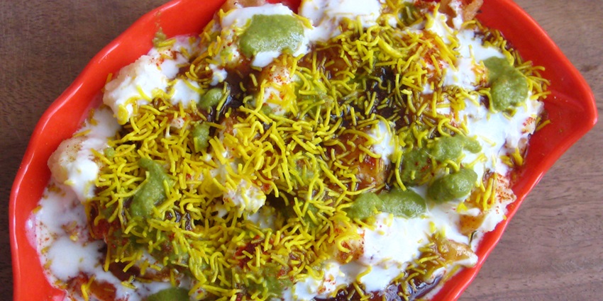 Chana samosa is the perfect dish for all spicy food lovers with a tangy twist