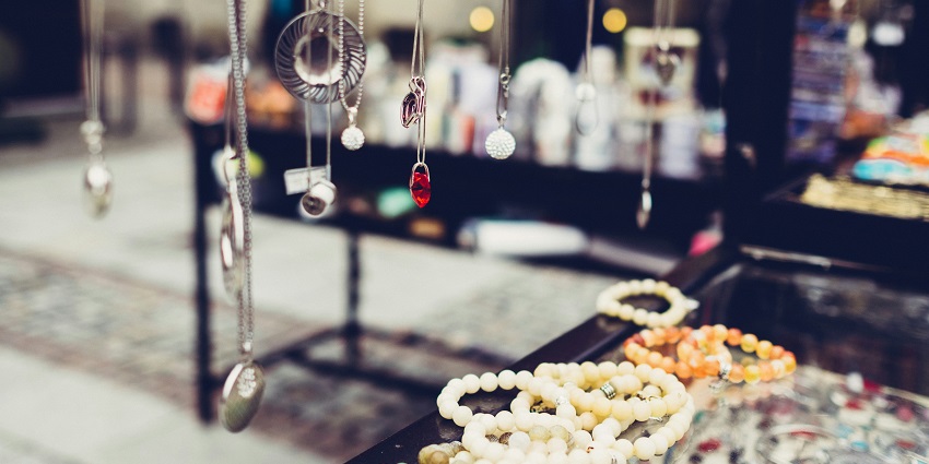 A stunning view of silver jewellery one of the best things to do shopping in Jamnagar.