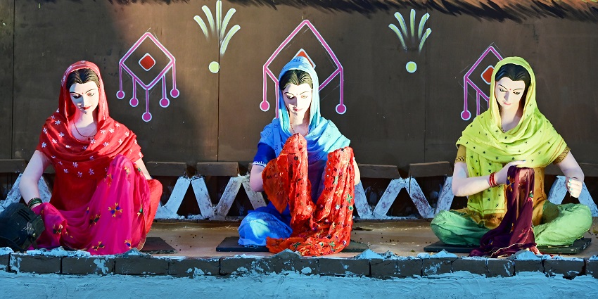 Chandigarh Haat is considered among the most cherished tourist attractions in Chandigarh for couples.