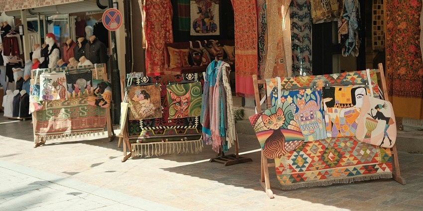 Street shops of Chandni Chowk, one of the best places for shopping in New Delhi