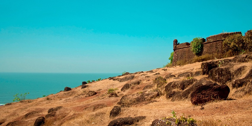 A view of the splendid Chapora Fort exuding historical significance and rustic charm.