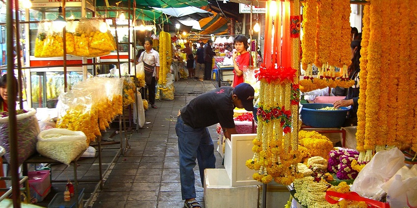 Chatuchak Flower Market is one of the vibrant places to buy for flowers and trees.