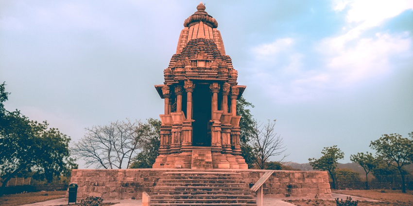 An image displaying the Chaturbhuj Temple with its elegantly carved exteriors.