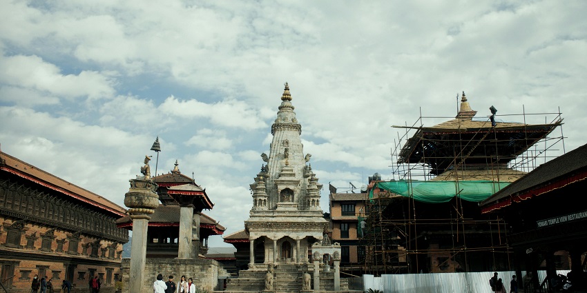 A picture of a temple with traditional architecture, one of the best places to visit near Nellore